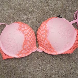 Victoria’s Secret Very Sexy Bombshell Fishnet Bra
